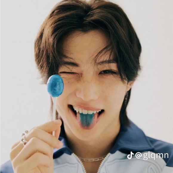 Meet your Posher, Holly - Picture 1 of 1